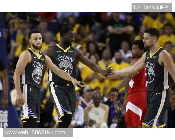 库里若享巨星哨将成历史最佳勇士年轻阵容是实力的试金石