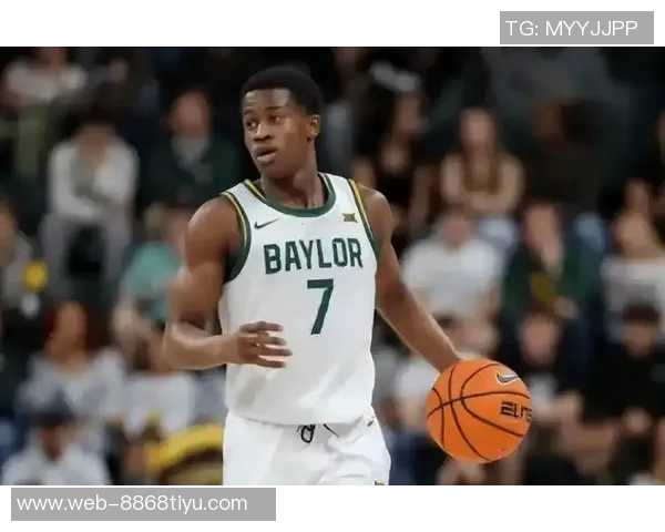 埃奇库姆首秀表现惊艳砍下34分与名宿齐名赢得队友认可